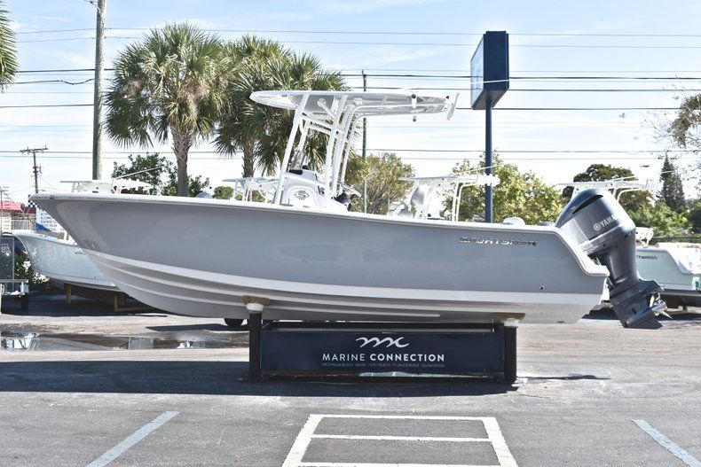 Thumbnail 4 for New 2019 Sportsman Open 232 Center Console boat for sale in Miami, FL