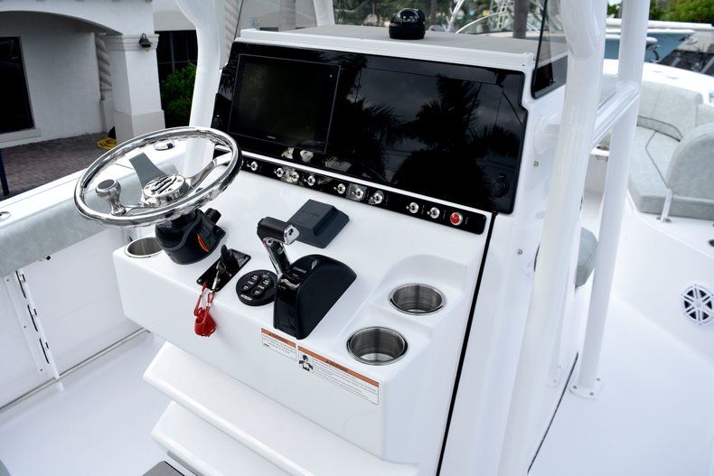 Thumbnail 29 for New 2019 Sportsman Heritage 241 Center Console boat for sale in West Palm Beach, FL