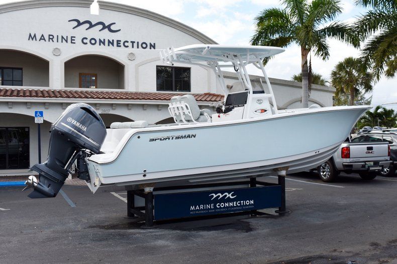 Thumbnail 7 for New 2019 Sportsman Heritage 241 Center Console boat for sale in West Palm Beach, FL
