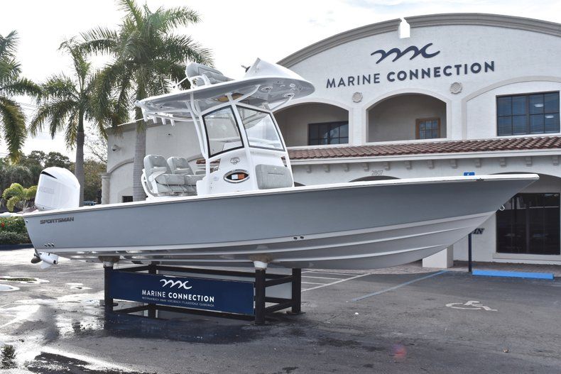 Thumbnail 1 for New 2019 Sportsman Masters 267 Bay Boat boat for sale in West Palm Beach, FL