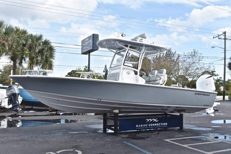 Thumbnail 4 for New 2019 Sportsman Masters 267 Bay Boat boat for sale in West Palm Beach, FL