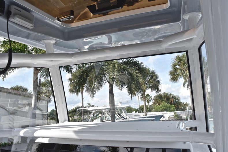 Thumbnail 36 for New 2019 Sportsman Masters 267 Bay Boat boat for sale in West Palm Beach, FL