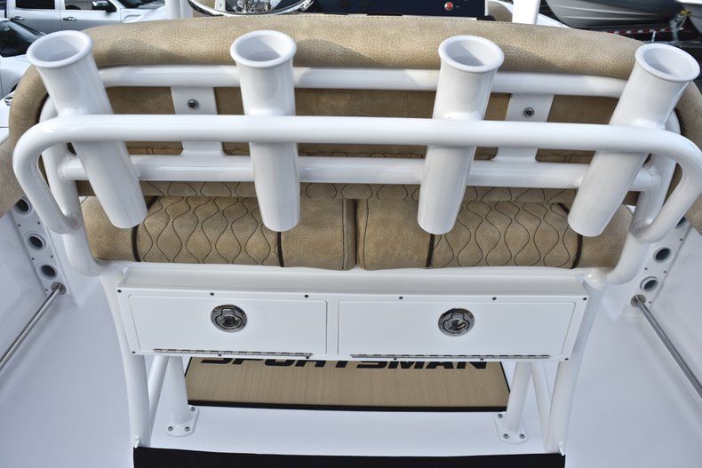 Thumbnail 20 for New 2019 Sportsman Heritage 211 Center Console boat for sale in West Palm Beach, FL