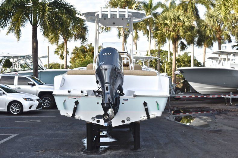 Thumbnail 6 for New 2019 Sportsman Heritage 211 Center Console boat for sale in West Palm Beach, FL