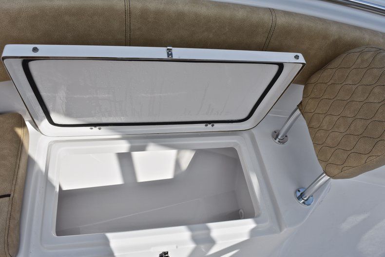 Thumbnail 44 for New 2019 Sportsman Heritage 231 Center Console boat for sale in West Palm Beach, FL