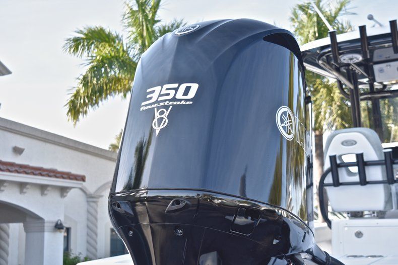 Thumbnail 10 for New 2019 Sportsman Masters 267 Bay Boat boat for sale in Vero Beach, FL