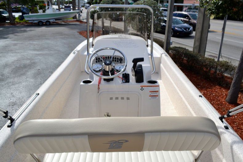 Thumbnail 9 for New 2019 Carolina Skiff 20 JVX Center Console boat for sale in Vero Beach, FL
