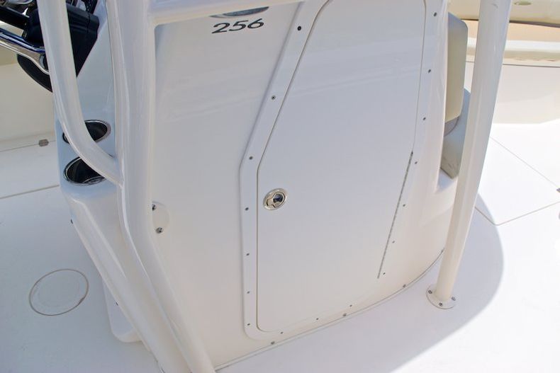 Thumbnail 9 for New 2015 Cobia 256 Center Console boat for sale in Miami, FL