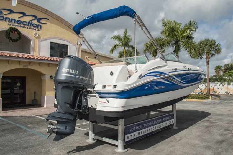 Thumbnail 9 for Used 2013 Hurricane SunDeck SD 2200 OB boat for sale in West Palm Beach, FL