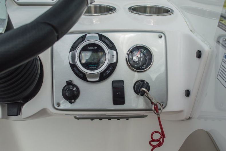 Thumbnail 35 for Used 2013 Hurricane SunDeck SD 2200 OB boat for sale in West Palm Beach, FL