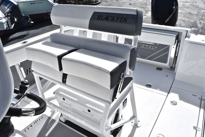 Thumbnail 32 for New 2019 Blackfin 242CC Center Console boat for sale in Fort Lauderdale, FL
