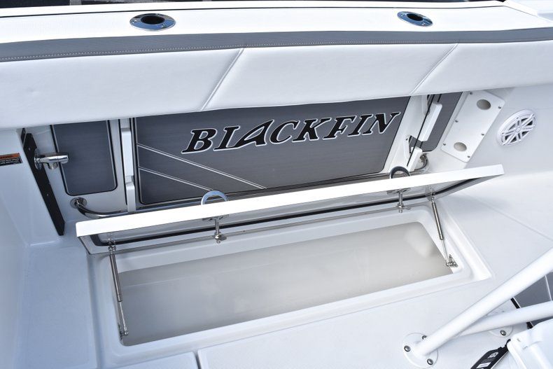 Thumbnail 28 for New 2019 Blackfin 242CC Center Console boat for sale in Fort Lauderdale, FL