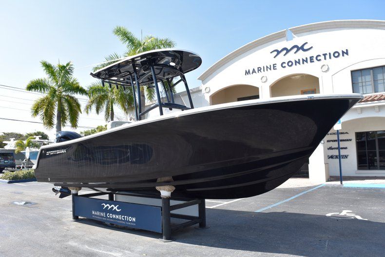Thumbnail 1 for New 2019 Sportsman Heritage 231 Center Console boat for sale in West Palm Beach, FL