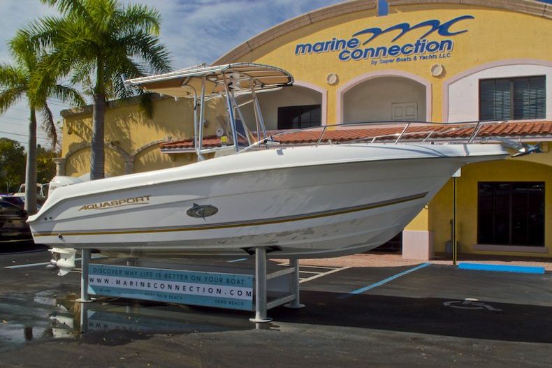 Thumbnail 1 for Used 2003 Aquasport 205 Osprey CC boat for sale in West Palm Beach, FL