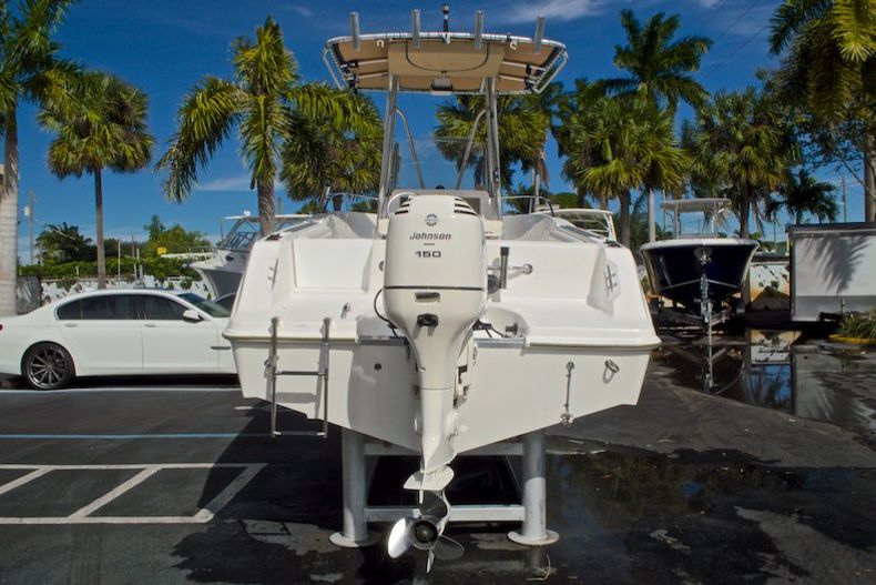 Thumbnail 7 for Used 2003 Aquasport 205 Osprey CC boat for sale in West Palm Beach, FL