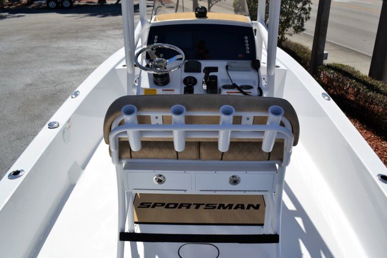 Thumbnail 10 for New 2019 Sportsman Tournament 234 Bay boat for sale in Vero Beach, FL