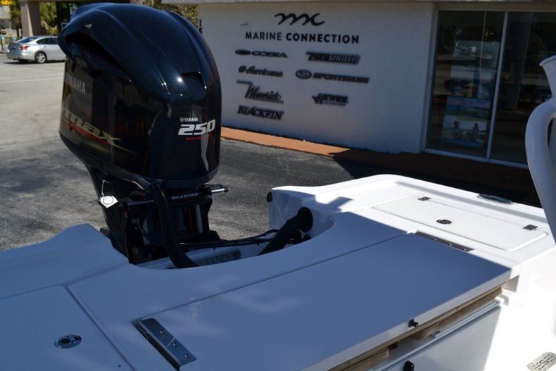 Thumbnail 28 for New 2019 Sportsman Tournament 234 Bay boat for sale in Vero Beach, FL