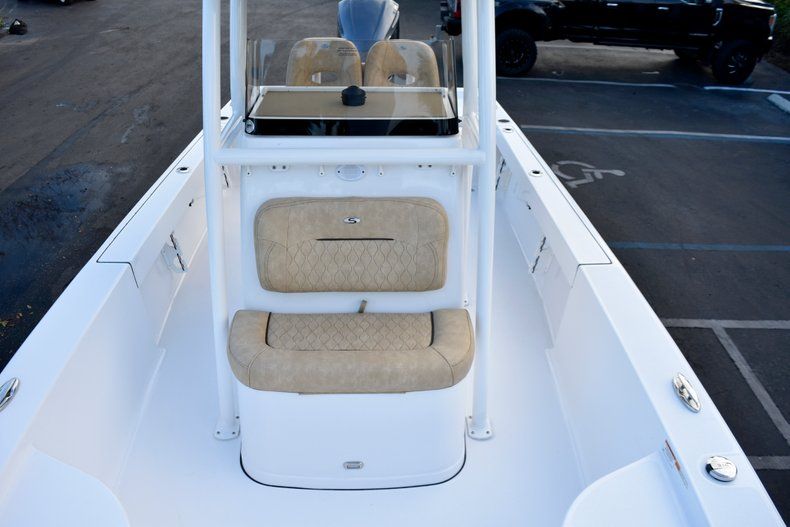 Thumbnail 52 for New 2019 Sportsman Masters 247 Bay Boat boat for sale in Miami, FL
