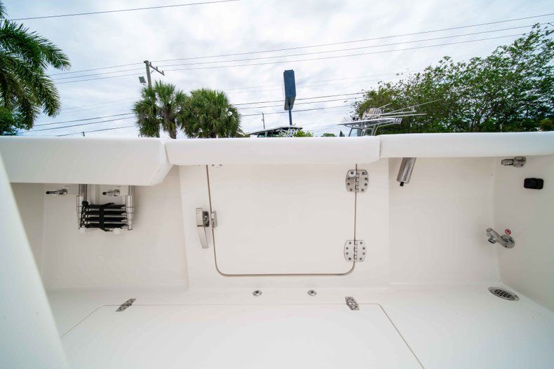 Thumbnail 22 for New 2019 Cobia 320 Center Console boat for sale in Vero Beach, FL