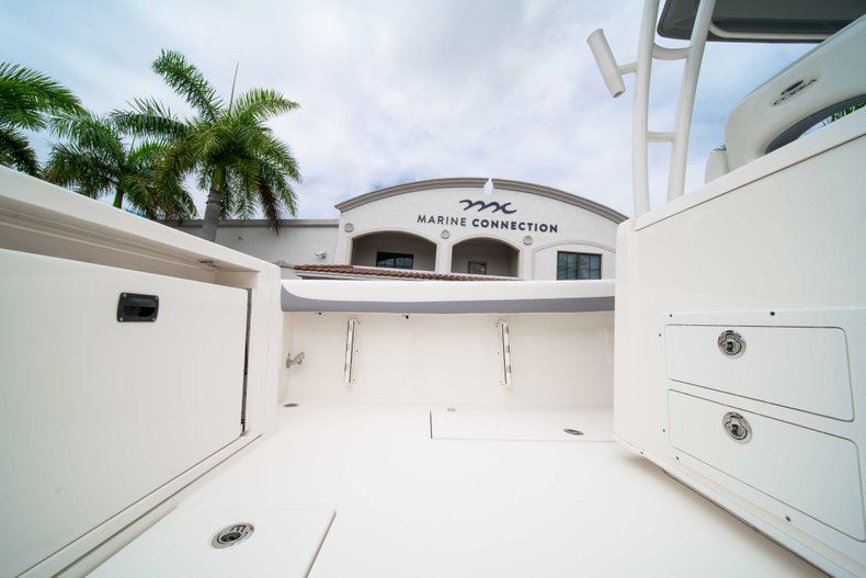Thumbnail 20 for New 2019 Cobia 320 Center Console boat for sale in Vero Beach, FL