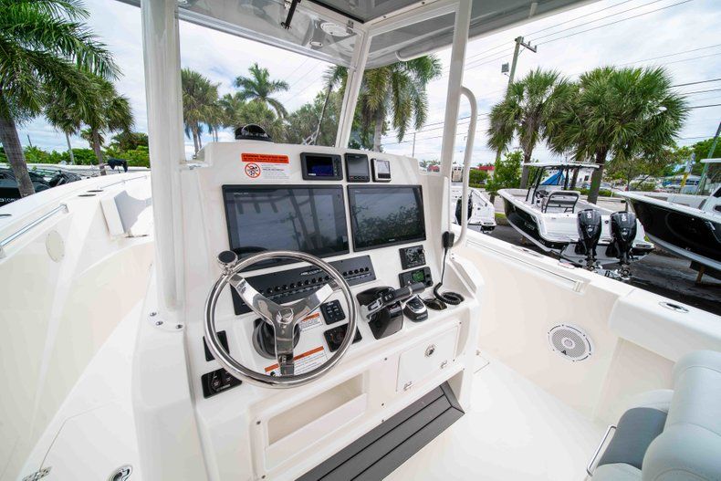 Thumbnail 33 for New 2019 Cobia 320 Center Console boat for sale in Vero Beach, FL