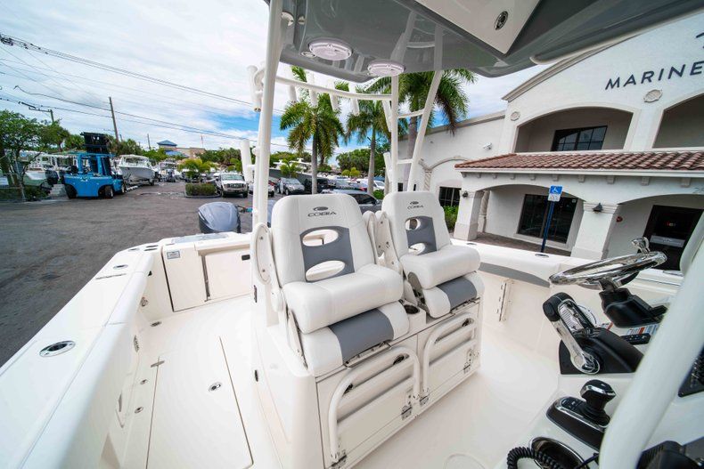 Thumbnail 38 for New 2019 Cobia 320 Center Console boat for sale in Vero Beach, FL