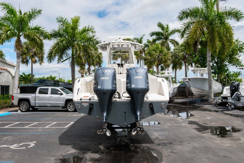 Thumbnail 6 for New 2019 Cobia 320 Center Console boat for sale in Vero Beach, FL