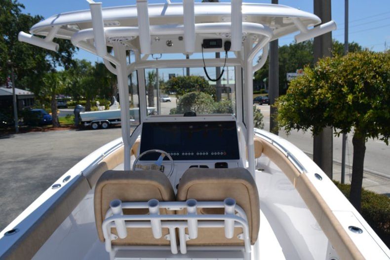 Thumbnail 11 for New 2019 Sportsman Heritage 251 Center Console boat for sale in Vero Beach, FL