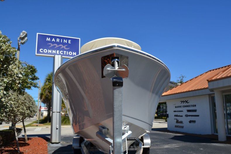 Thumbnail 2 for New 2019 Cobia 277 Center Console boat for sale in West Palm Beach, FL