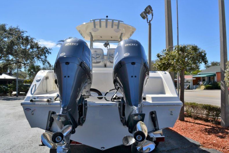 Thumbnail 4 for New 2019 Cobia 277 Center Console boat for sale in West Palm Beach, FL
