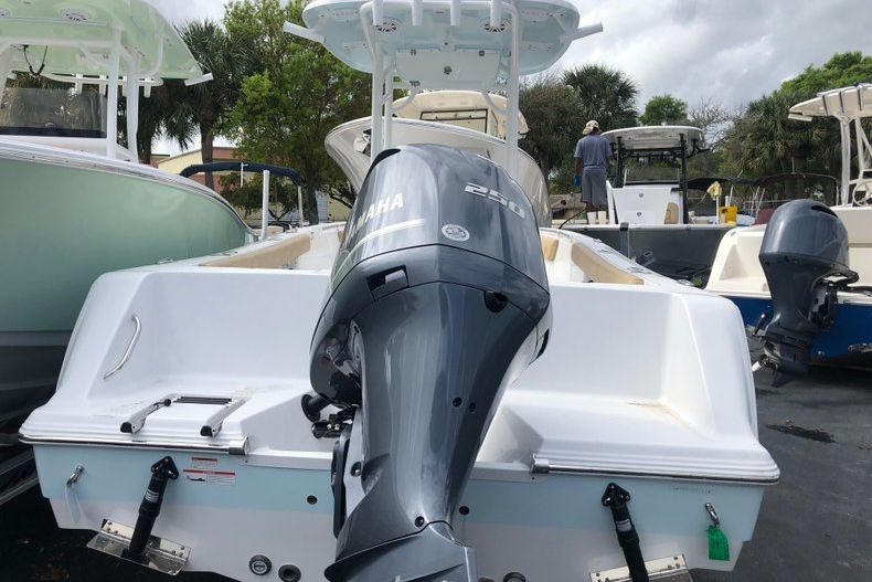Thumbnail 1 for New 2019 Sportsman Heritage 231 Center Console boat for sale in Vero Beach, FL