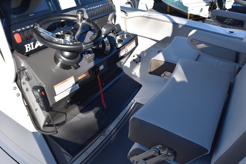 Thumbnail 41 for New 2019 Blackfin 272CC Center Console boat for sale in Fort Lauderdale, FL