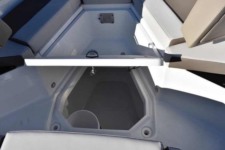 Thumbnail 69 for New 2019 Blackfin 272CC Center Console boat for sale in Fort Lauderdale, FL