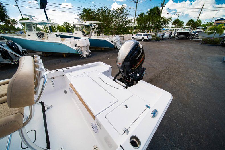 Thumbnail 9 for New 2019 Sportsman Masters 227 Bay Boat boat for sale in West Palm Beach, FL