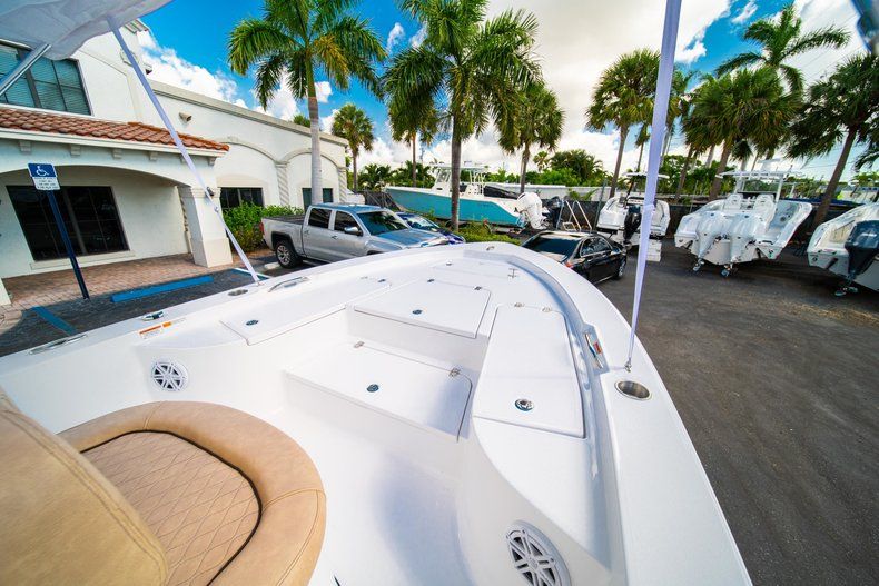 Thumbnail 30 for New 2019 Sportsman Masters 227 Bay Boat boat for sale in West Palm Beach, FL