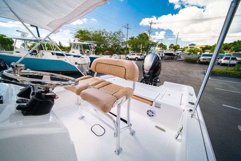 Thumbnail 29 for New 2019 Sportsman Masters 227 Bay Boat boat for sale in West Palm Beach, FL