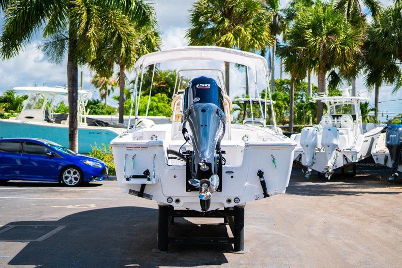 Thumbnail 6 for New 2019 Sportsman Masters 227 Bay Boat boat for sale in West Palm Beach, FL