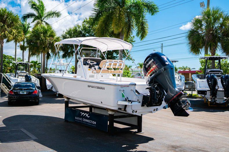 Thumbnail 5 for New 2019 Sportsman Masters 227 Bay Boat boat for sale in West Palm Beach, FL