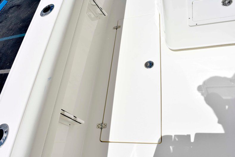 Thumbnail 21 for New 2019 Cobia 262 Center Console boat for sale in West Palm Beach, FL