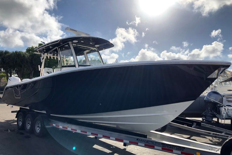 Thumbnail 5 for New 2019 Cobia 344 Center Console boat for sale in Vero Beach, FL