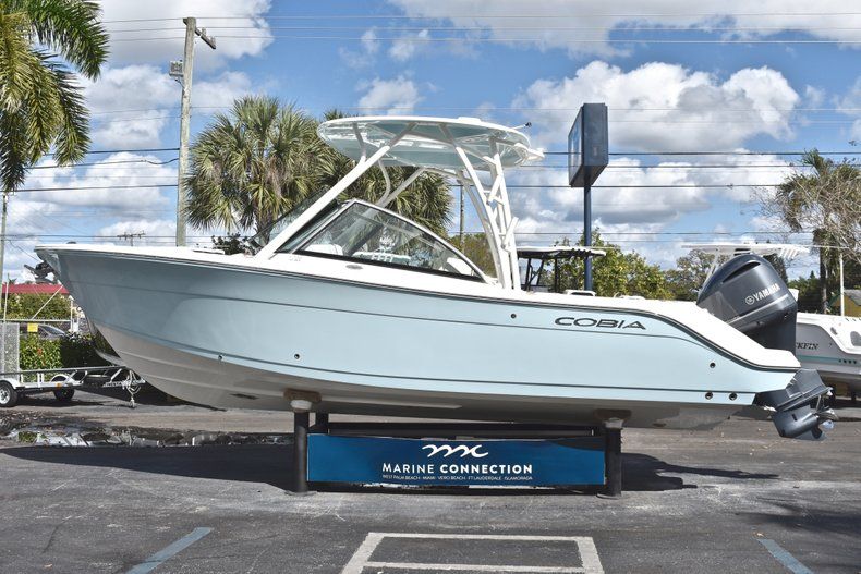 Thumbnail 5 for New 2019 Cobia 240 DC boat for sale in Vero Beach, FL
