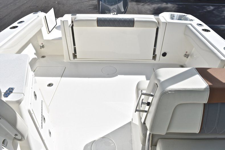 Thumbnail 16 for New 2019 Cobia 240 DC boat for sale in Vero Beach, FL