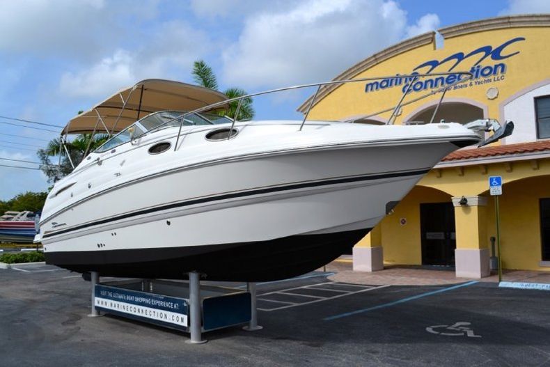 Thumbnail 1 for Used 2002 Chaparral 260 Signature Cruiser boat for sale in West Palm Beach, FL
