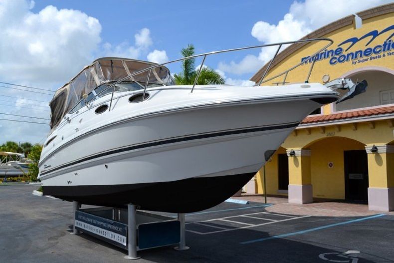 Thumbnail 11 for Used 2002 Chaparral 260 Signature Cruiser boat for sale in West Palm Beach, FL