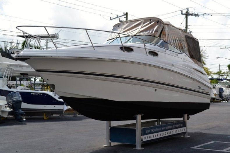 Thumbnail 13 for Used 2002 Chaparral 260 Signature Cruiser boat for sale in West Palm Beach, FL