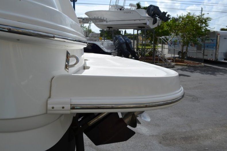 Thumbnail 26 for Used 2002 Chaparral 260 Signature Cruiser boat for sale in West Palm Beach, FL