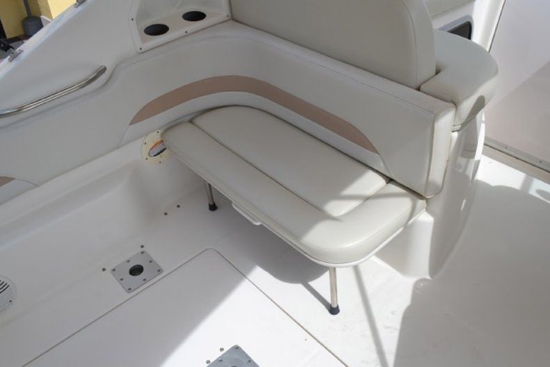 Thumbnail 43 for Used 2002 Chaparral 260 Signature Cruiser boat for sale in West Palm Beach, FL