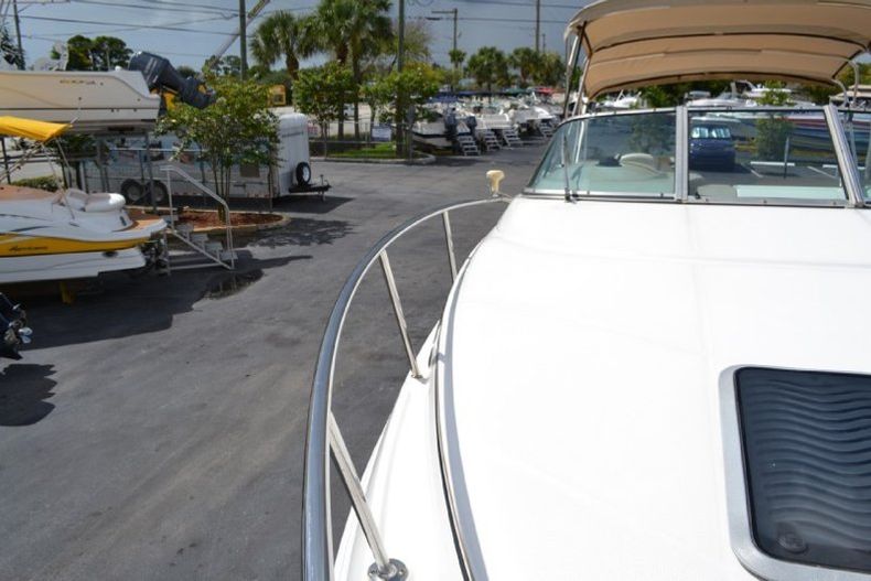 Thumbnail 86 for Used 2002 Chaparral 260 Signature Cruiser boat for sale in West Palm Beach, FL