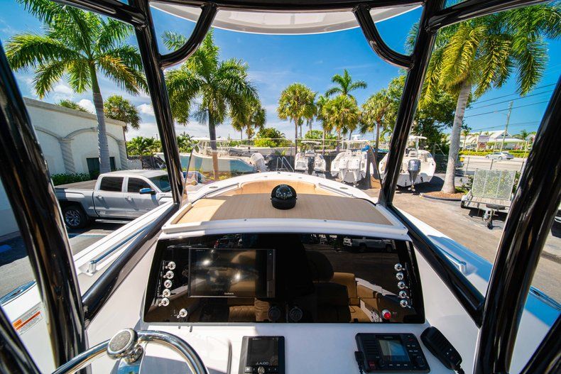 Thumbnail 24 for New 2019 Sportsman Heritage 231 Center Console boat for sale in West Palm Beach, FL