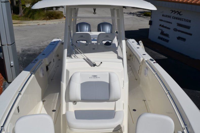 Thumbnail 17 for New 2019 Cobia 301 CC Center Console boat for sale in Vero Beach, FL